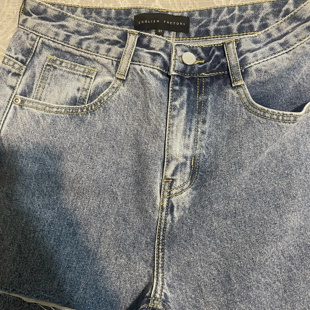 VICI Collection Mila High Rise Distressed Jeans - Picture 11 of 12